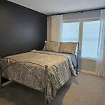 Calm And Cozy 1 Bedroom