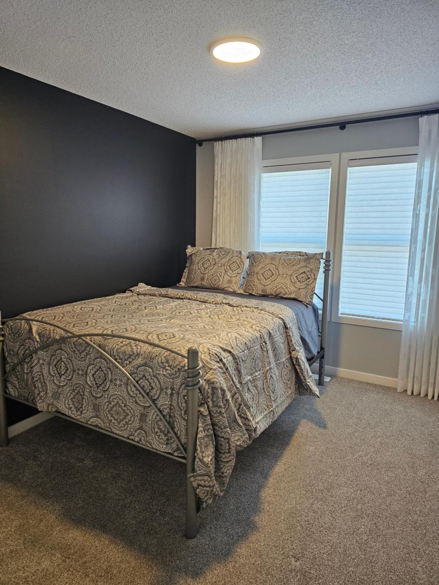 Calm And Cozy 1 Bedroom *